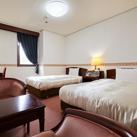 Ecohotel Toyama Station Екстериор снимка